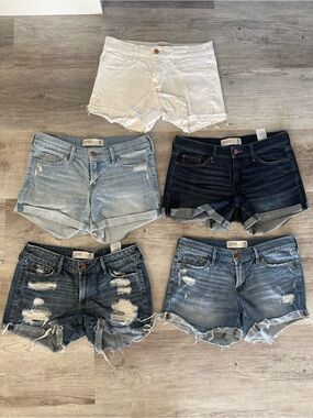 Women’s Abercrombie short lot size 6 low rise, 5 pairs